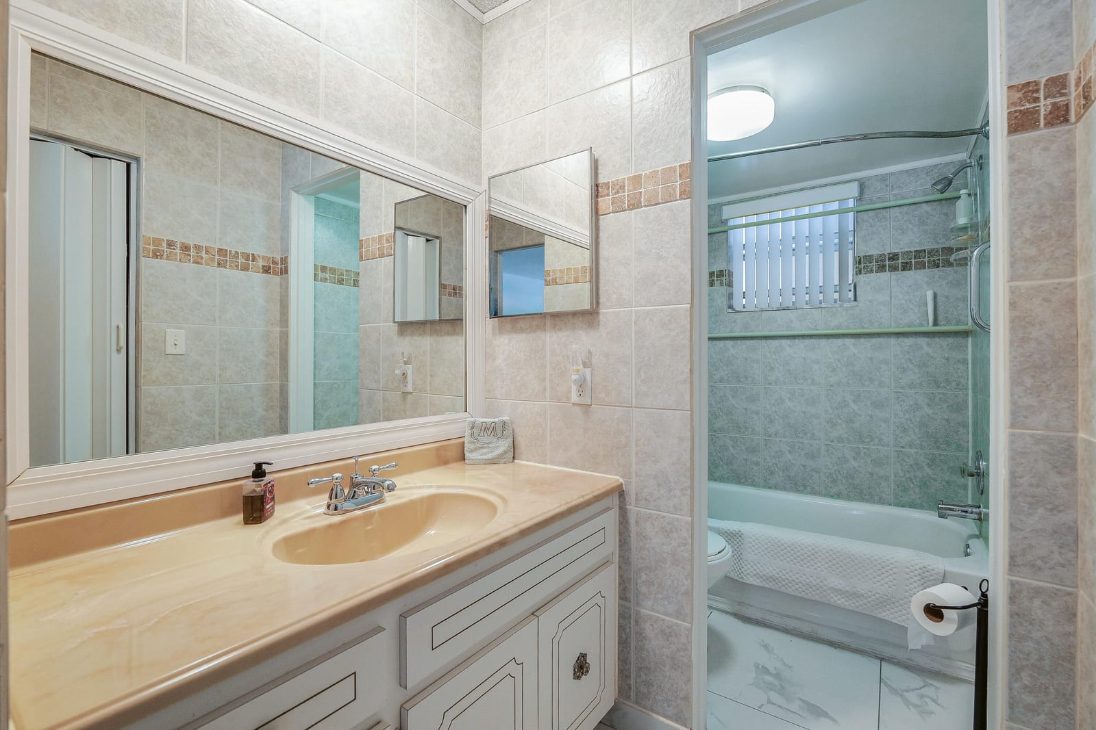 3531 Inverrary Drive 105, Lauderhill, FL 33319 photo 16