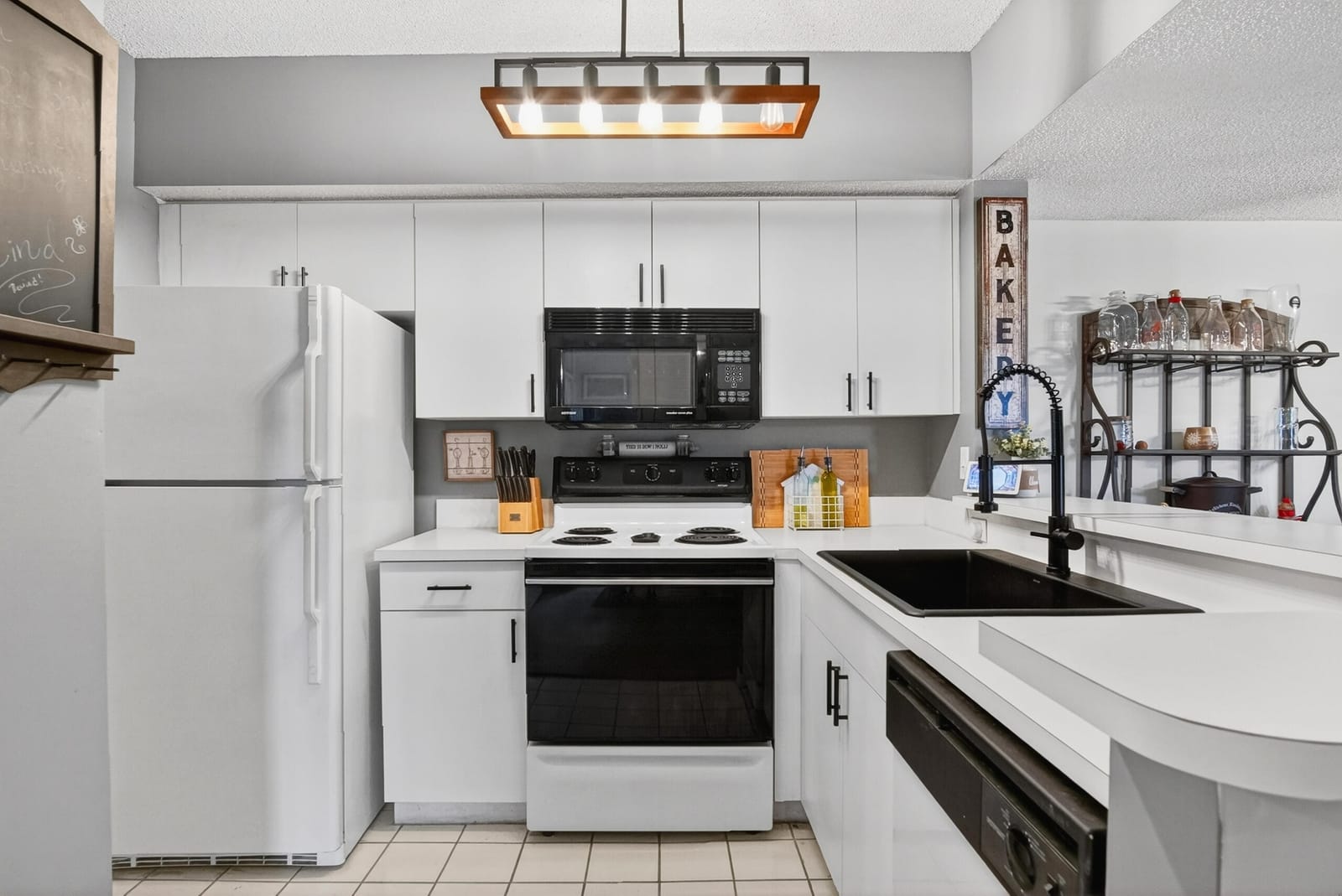1640 N 42nd Circle Unit 305 — photo 12