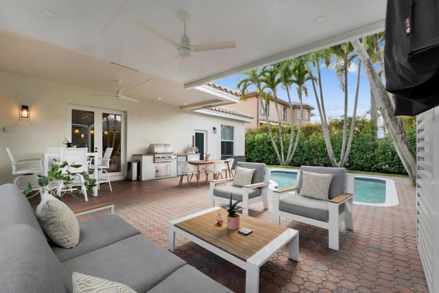 4930 115th Way, sold in Wyndham Circle, Coral Springs, FL