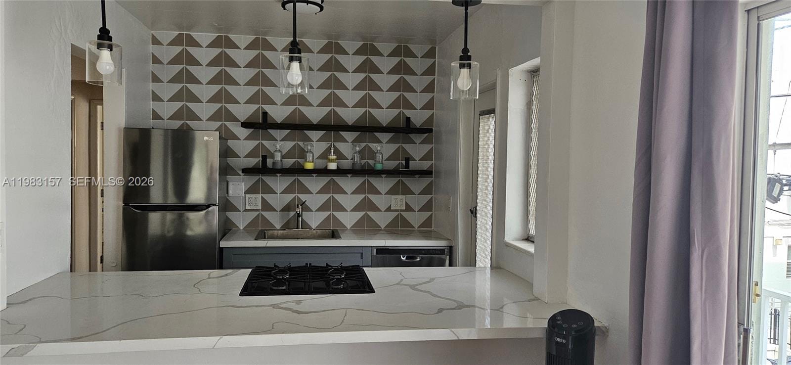 835 Meridian Avenue 12-A, Miami Beach, FL 33139 photo 9