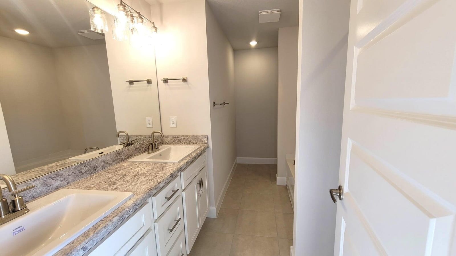 5736 Waterstone Boulevard — photo 7