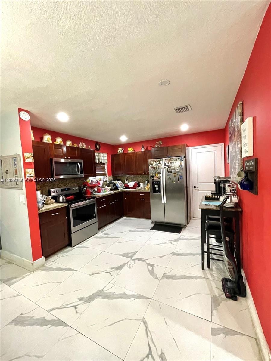 210 SW 65th Way — photo 9
