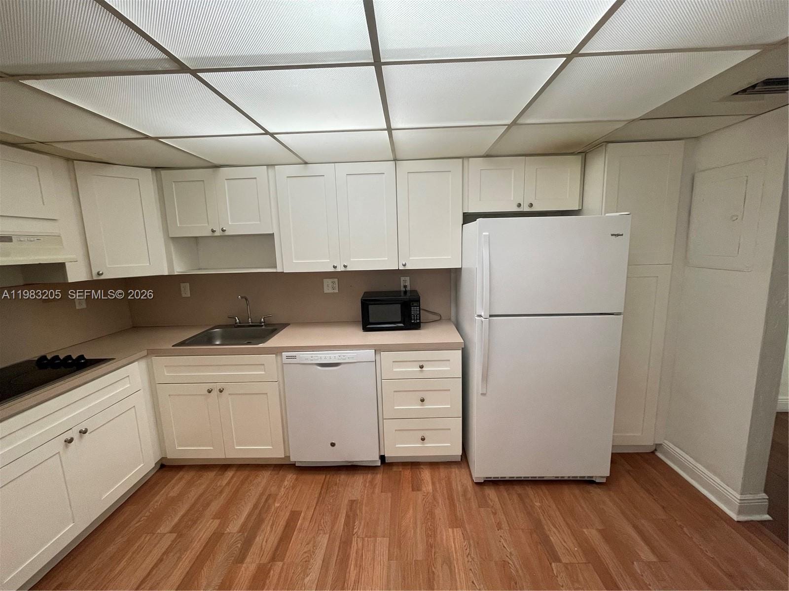19390 Collins Avenue 122 — photo 5