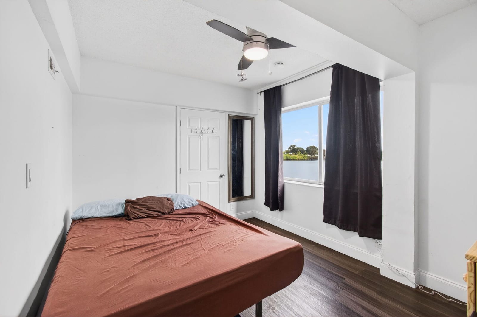 1060 Crystal Lake Drive 203, Deerfield Beach, FL 33064 photo 12
