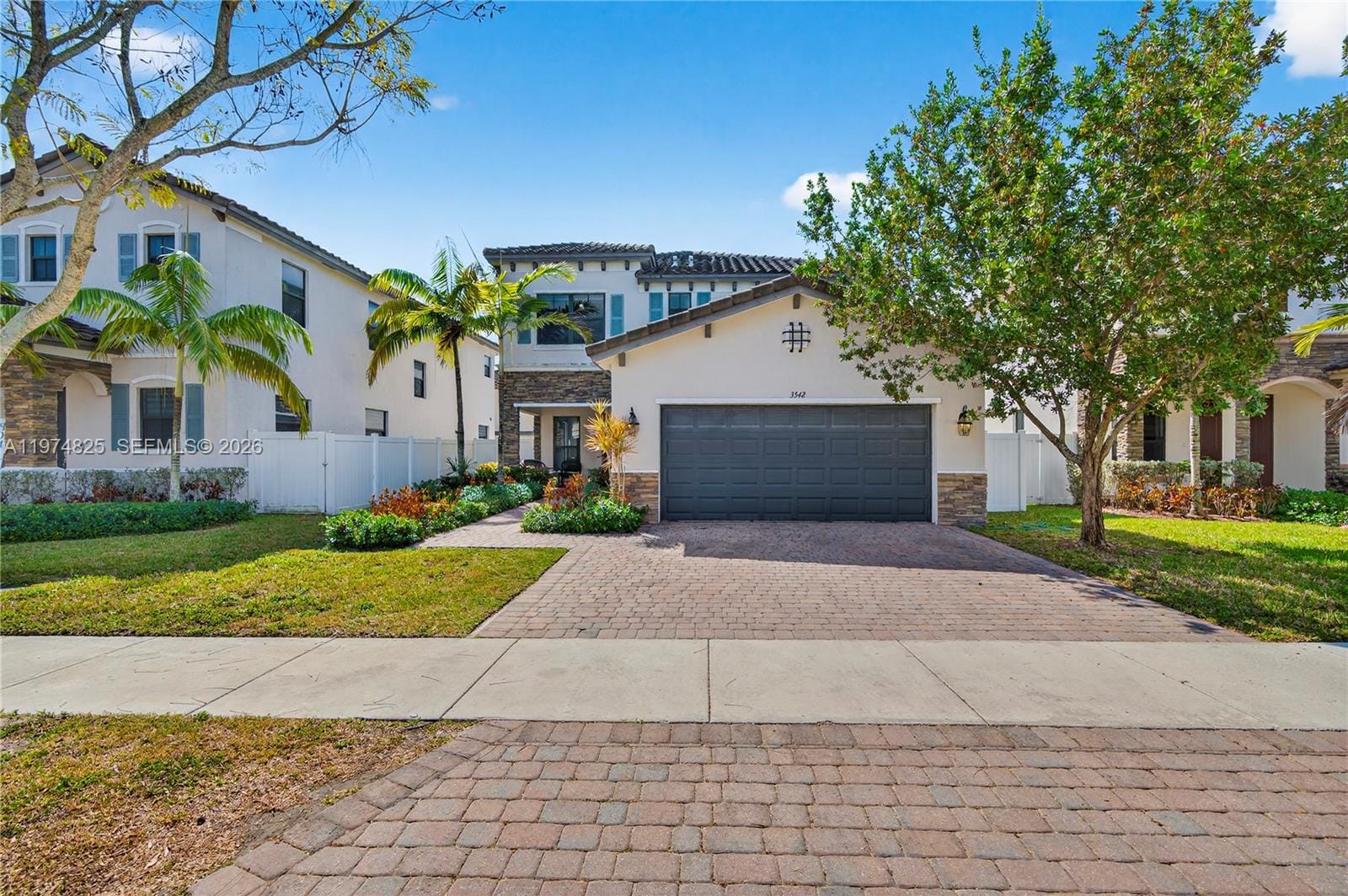 3542 W 93rd Place, Hialeah, FL 33018