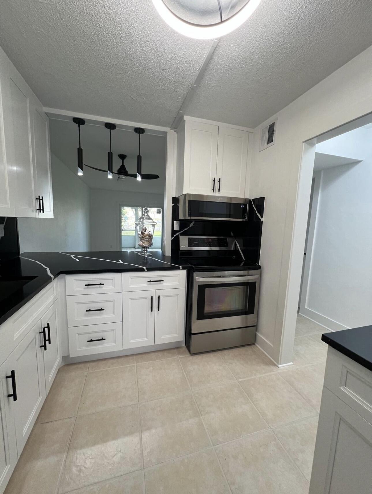 2615 Garden Drive N 104, Lake Worth Beach, FL 33461, Lake Worth Beach