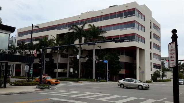 1111 N Kane Concourse 500, Bay Harbor Islands, FL 33154