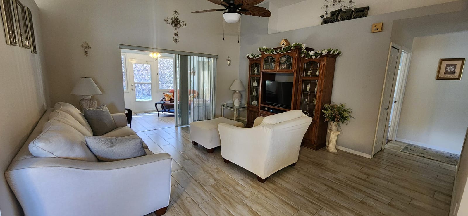 667 Ponytail Lane, Fort Pierce, FL 34982 photo 2
