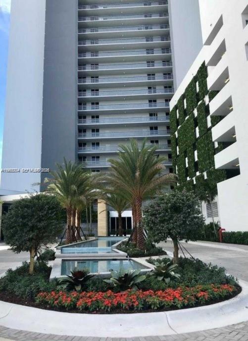 16385 Biscayne Boulevard 2702, North Miami Beach, FL 33160, North Miami Beach