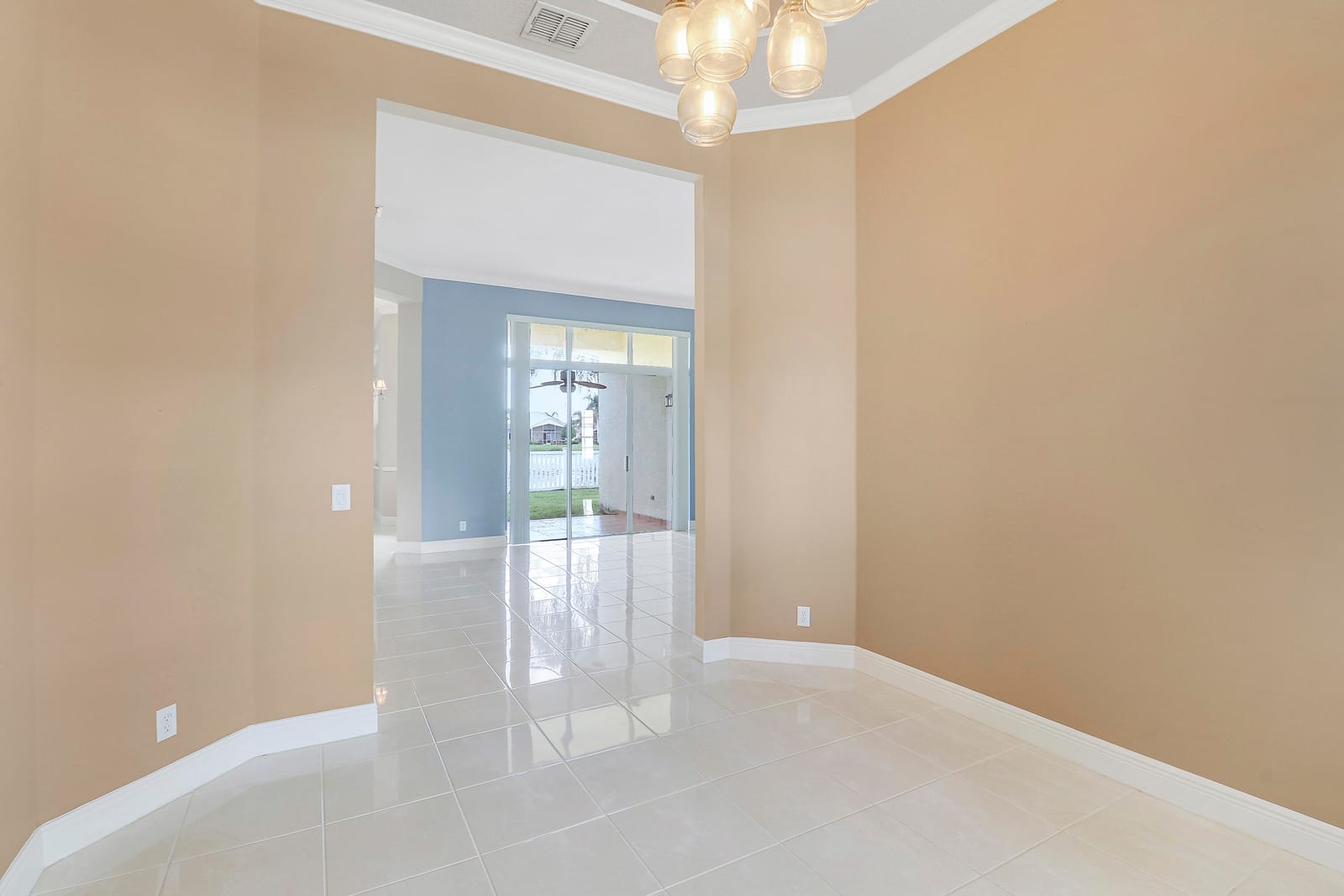 152 NW Magnolia Lakes Boulevard — photo 12