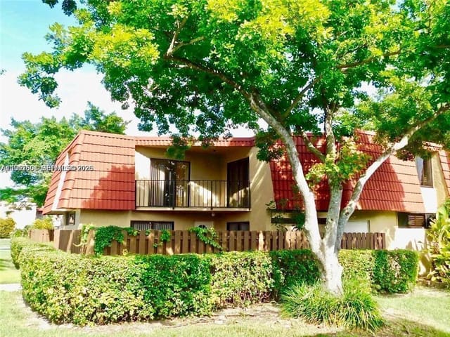 8329 Trent Court Apt A, Boca Raton, FL 33433
