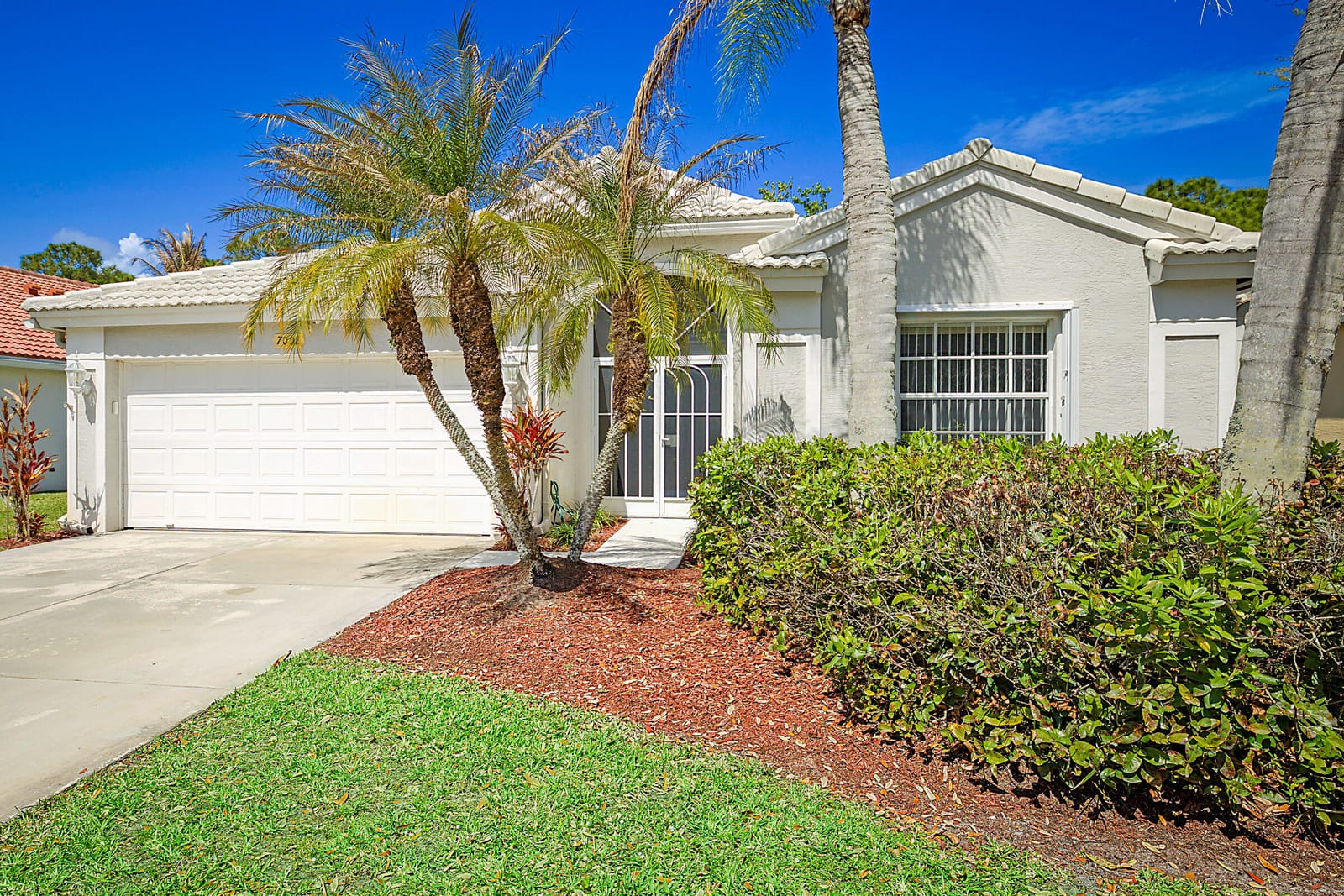 7008 SE Twin Oaks Circle, Stuart, FL 34997 photo 2
