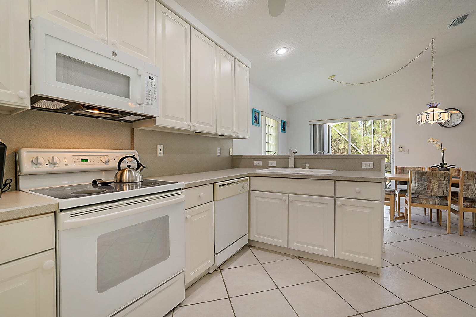 7008 SE Twin Oaks Circle, Stuart, FL 34997 photo 10