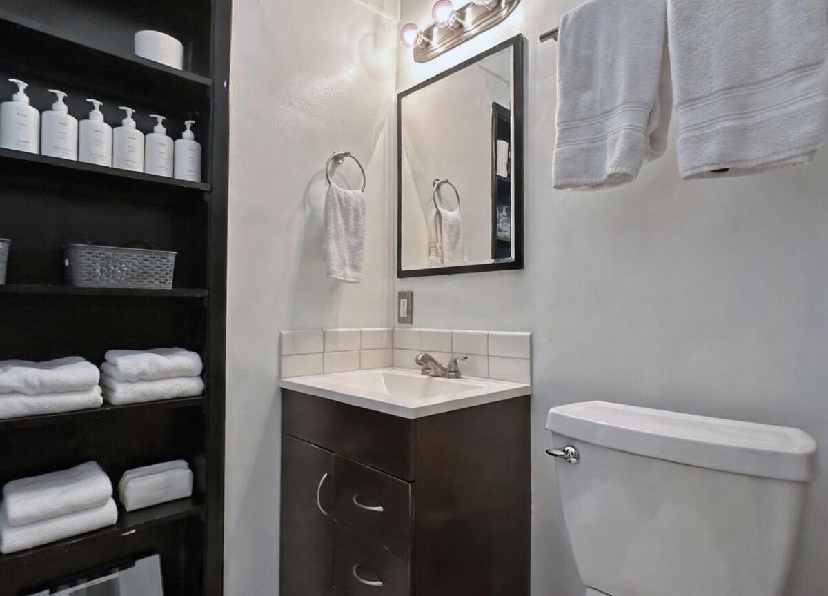 525 NE 27th Street, Wilton Manors, FL 33334 photo 26