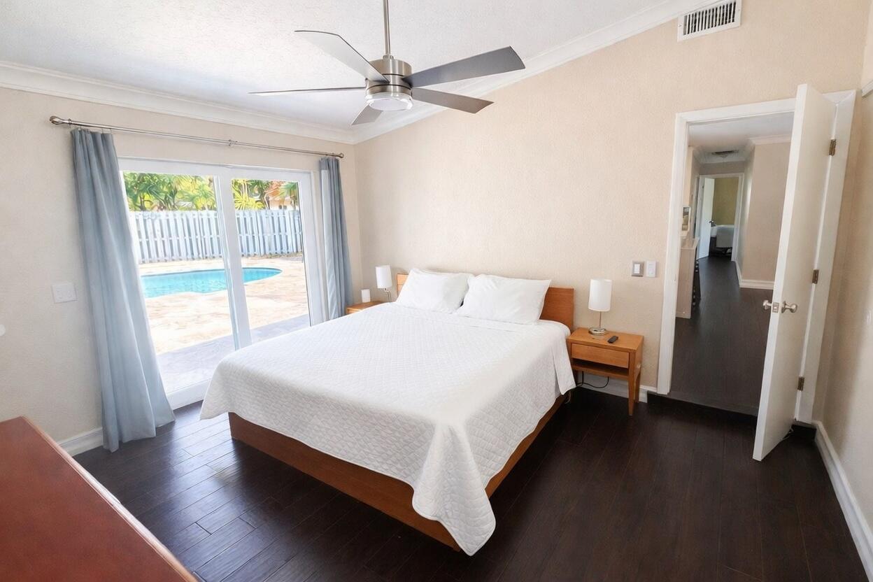 525 NE 27th Street, Wilton Manors, FL 33334, Wilton Manors