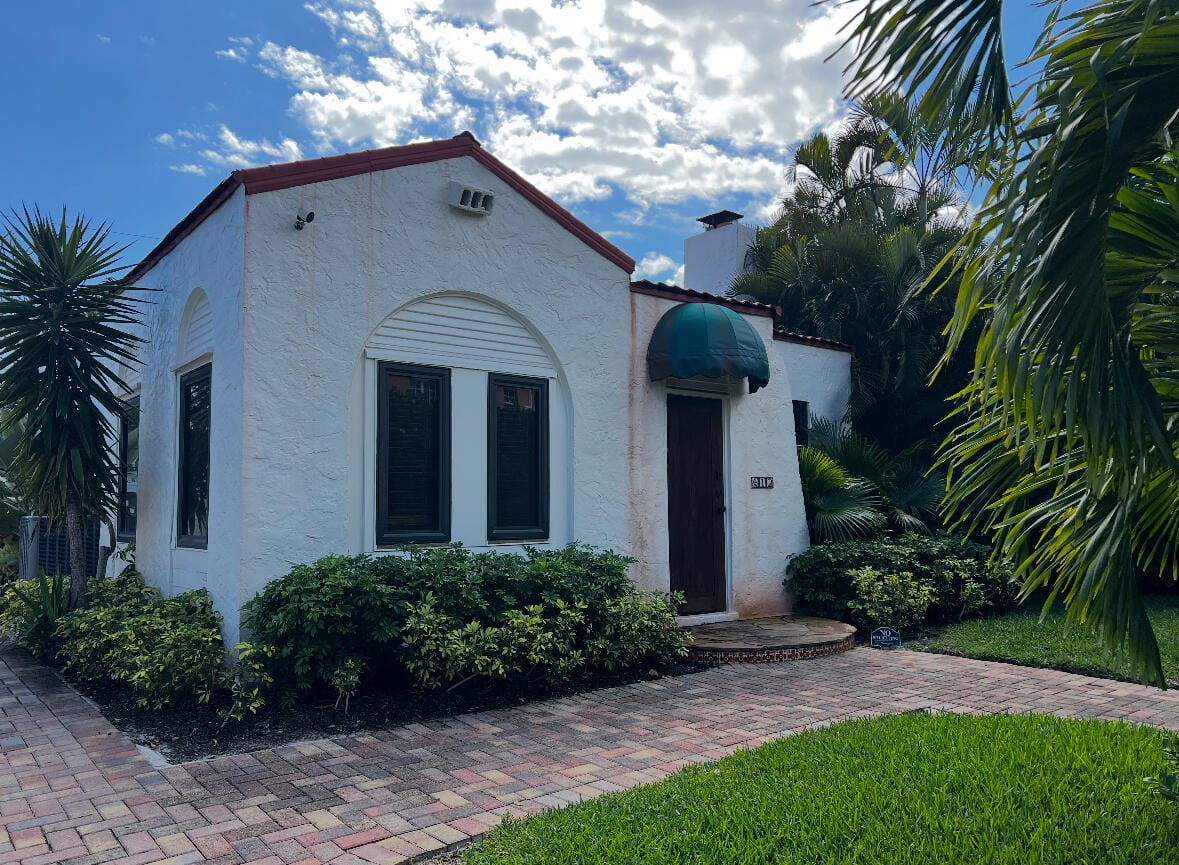 612 Park Place, West Palm Beach, FL 33401