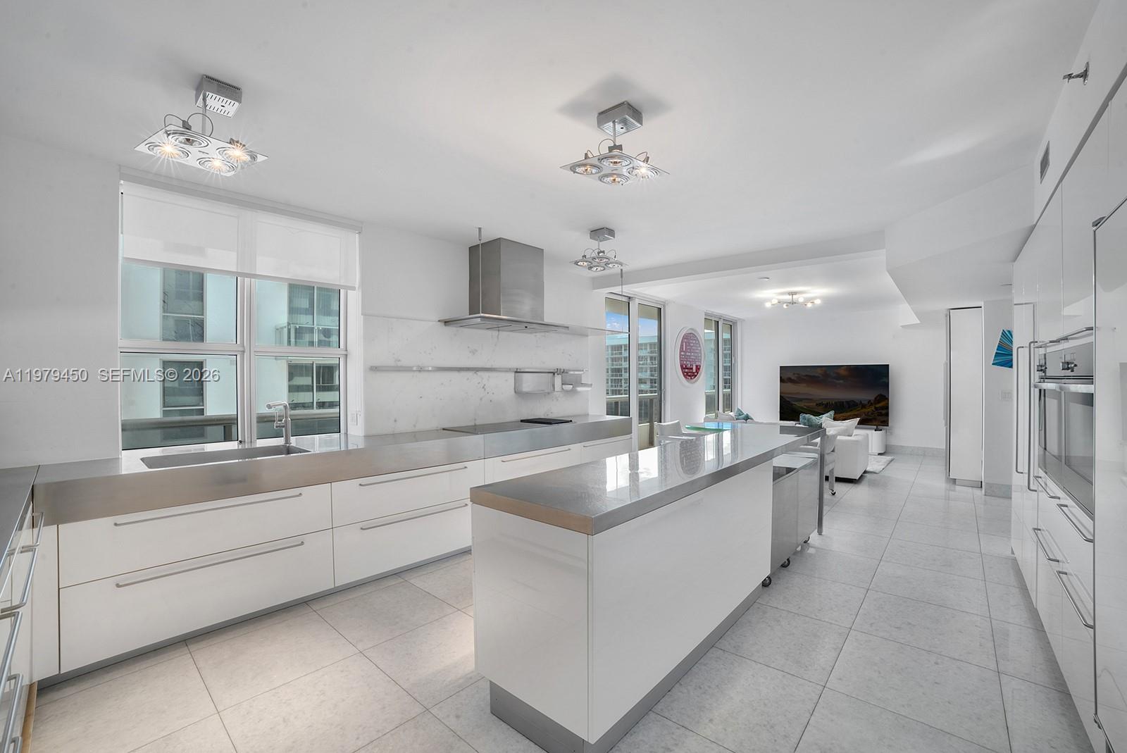 5801 Collins Avenue 1200, Miami Beach, FL 33140 photo 13