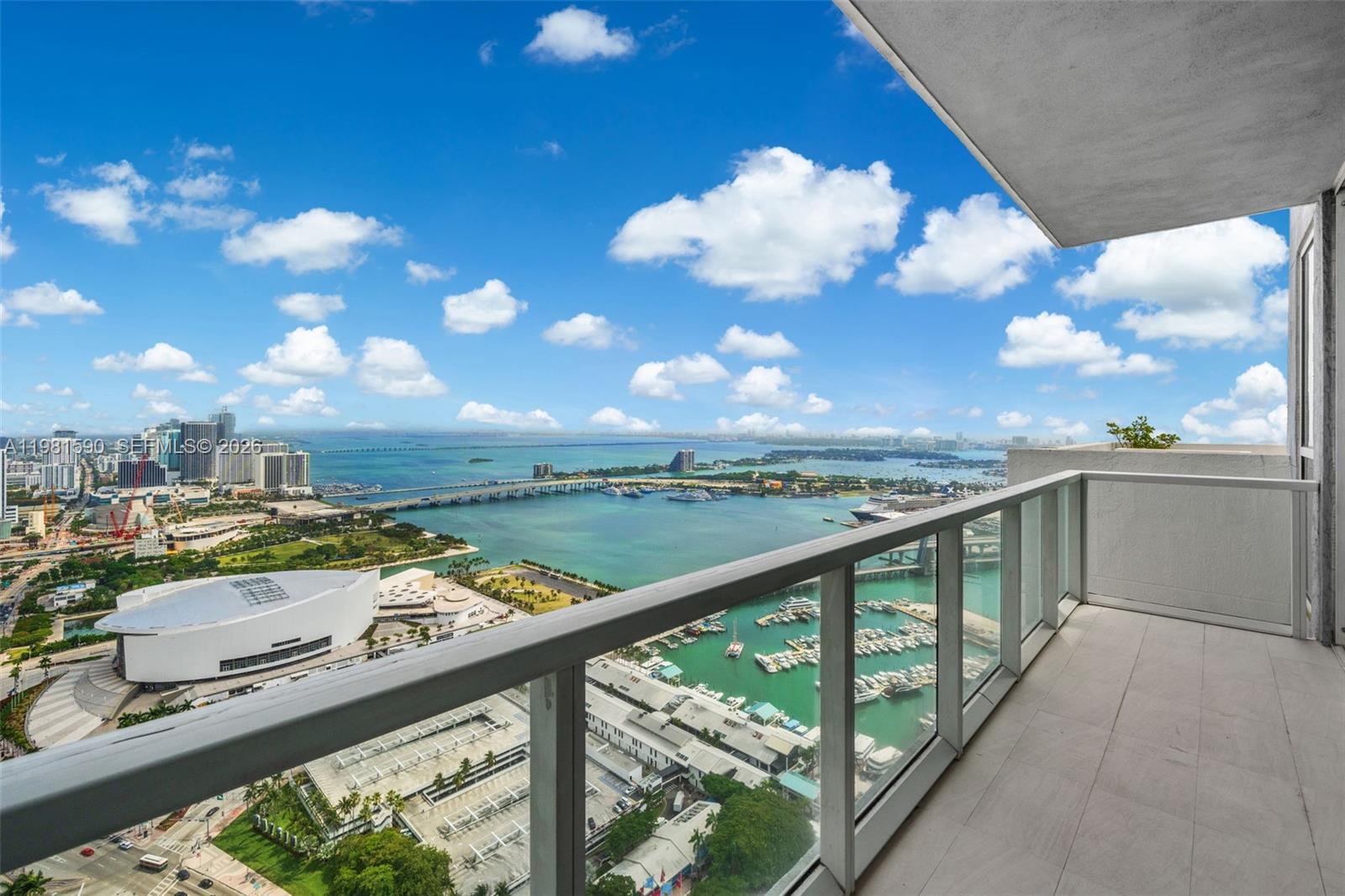 244 Biscayne Boulevard UPH-4904, Miami, FL 33132, Miami