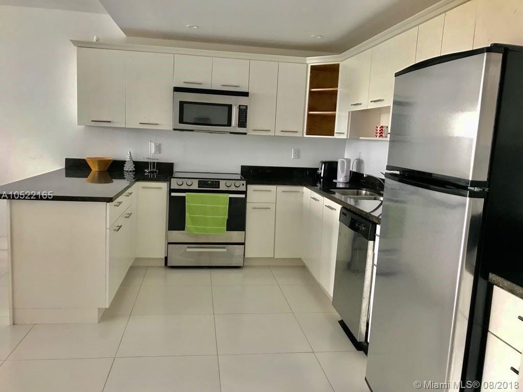 19390 Collins Avenue 901 — photo 6