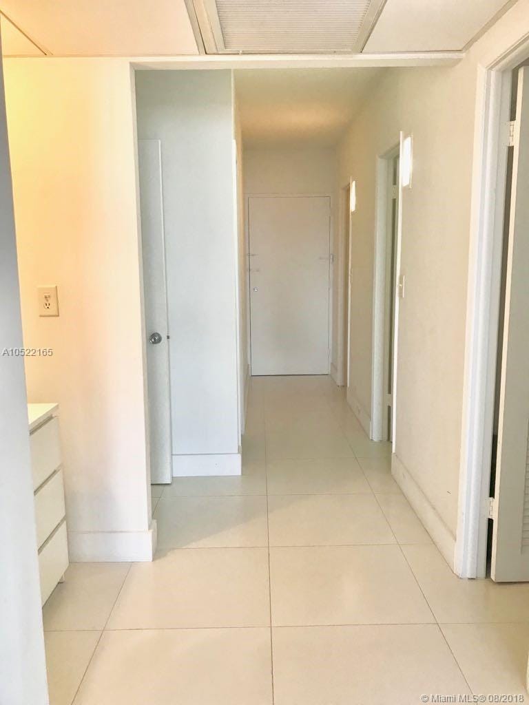 19390 Collins Avenue 901 — photo 9