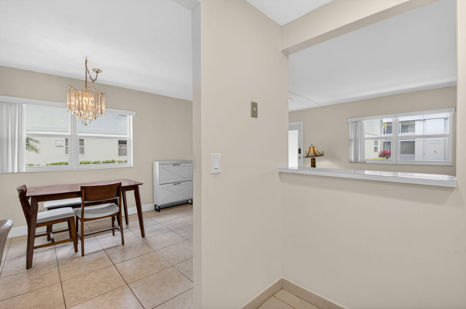642 N Flanders N 642 — photo 11