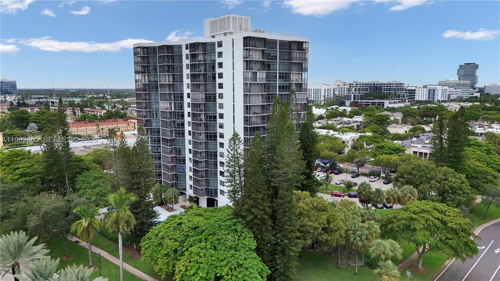 20100 W Country Club Drive 204, Aventura, FL 33180, Aventura