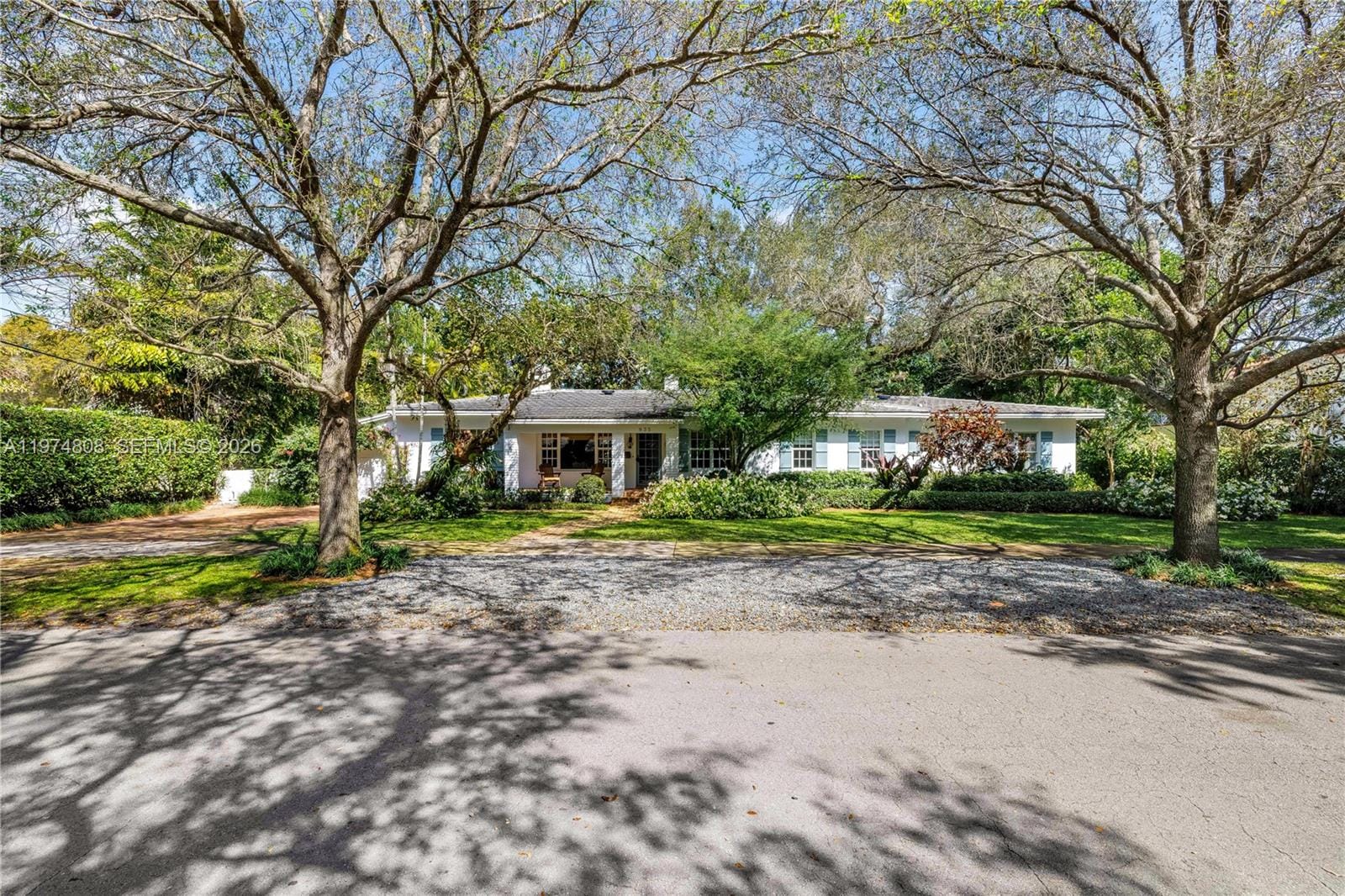 935 Escobar Avenue — photo 11