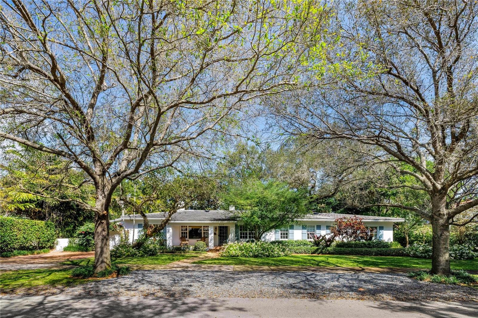 935 Escobar Avenue, Coral Gables, FL 33134 photo 23