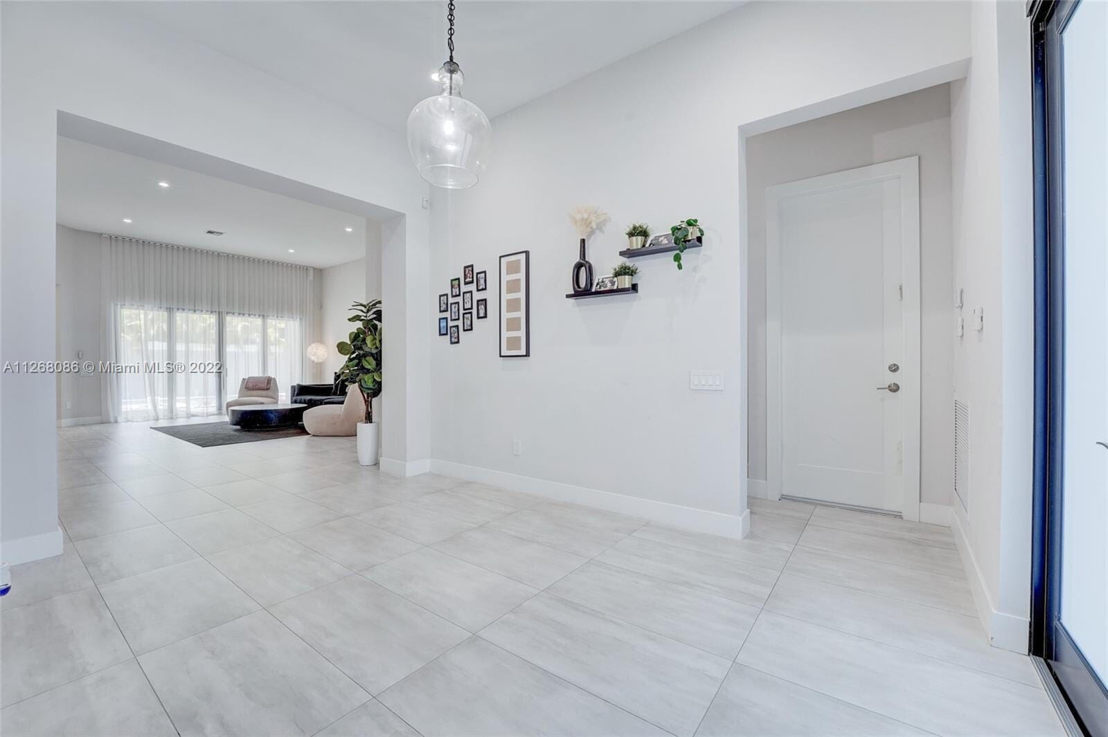 5663 W Brookfield Circle — photo 11