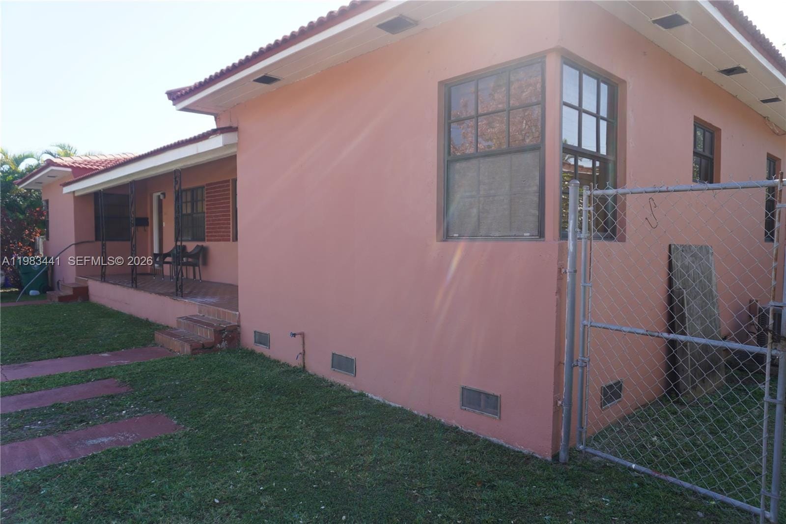 2660 SW 36th Avenue — photo 3