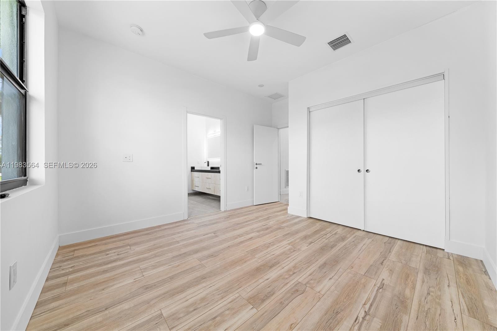 471 NE Americana — photo 8