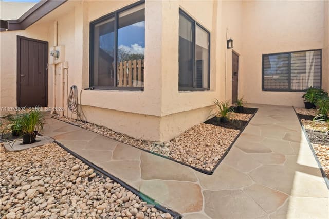3812 NW 77th Avenue, sold in A J Bendles, Davie, FL