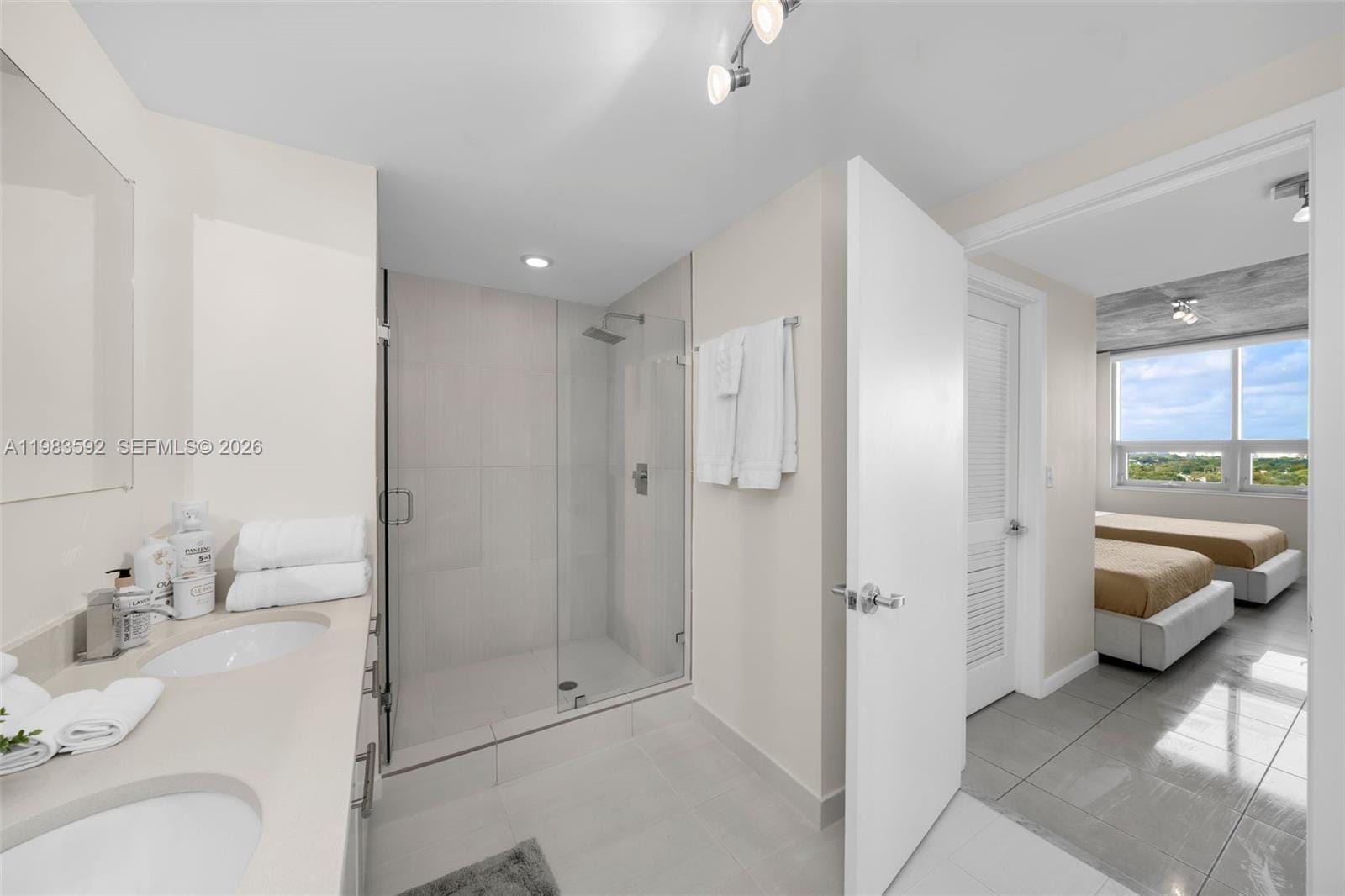 3250 NE 1st Avenue 814, Miami, FL 33137 photo 19