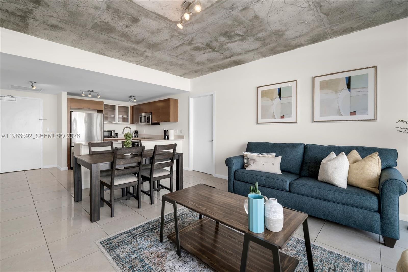 3250 NE 1st Avenue 814 — photo 3