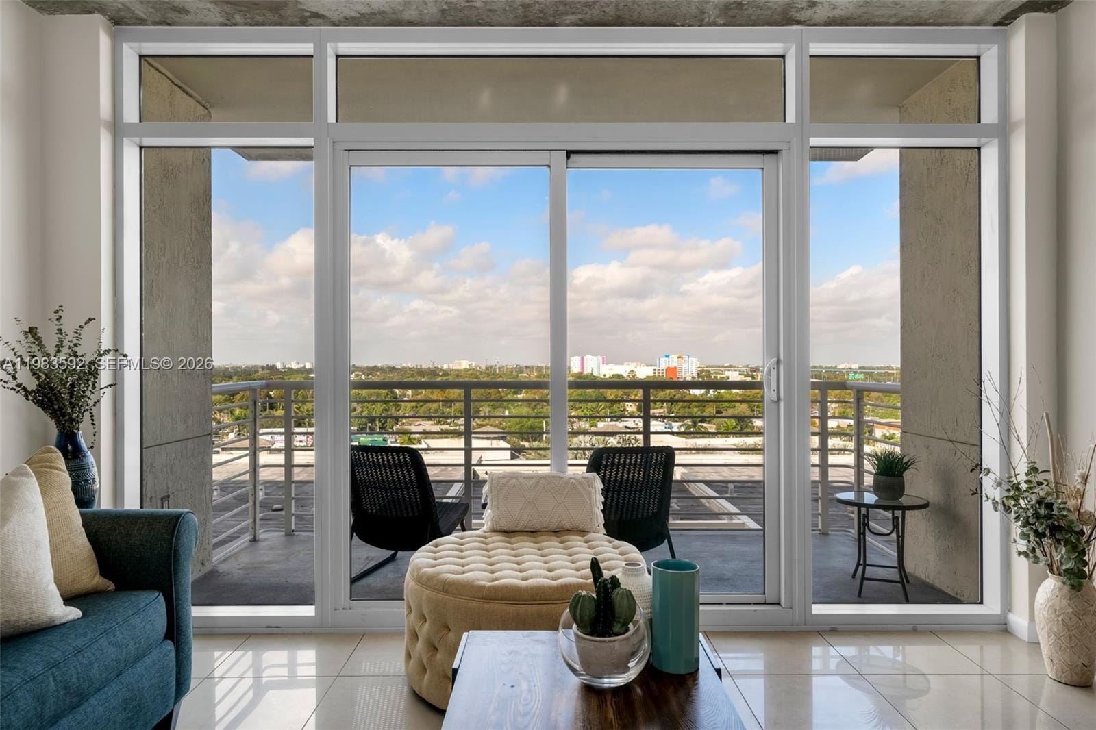 3250 NE 1st Avenue 814 — photo 5