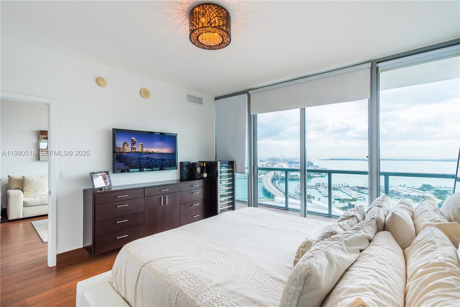 888 Biscayne Boulevard 3506, Miami, FL 33132 photo 5