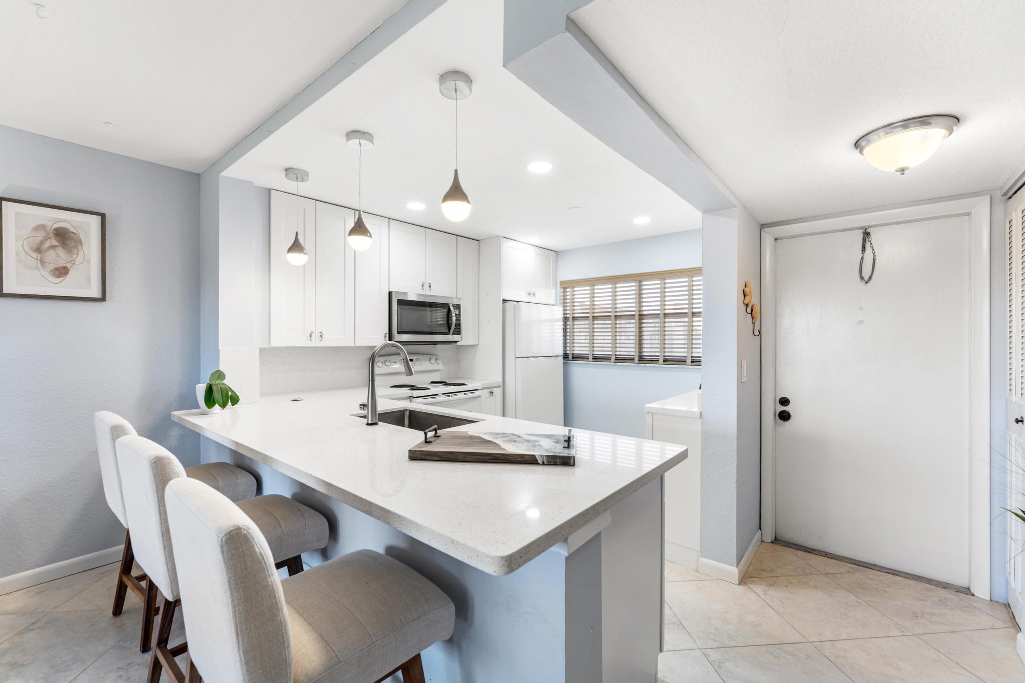 3654 Via Poinciana 504, Lake Worth, FL 33467, Lake Worth