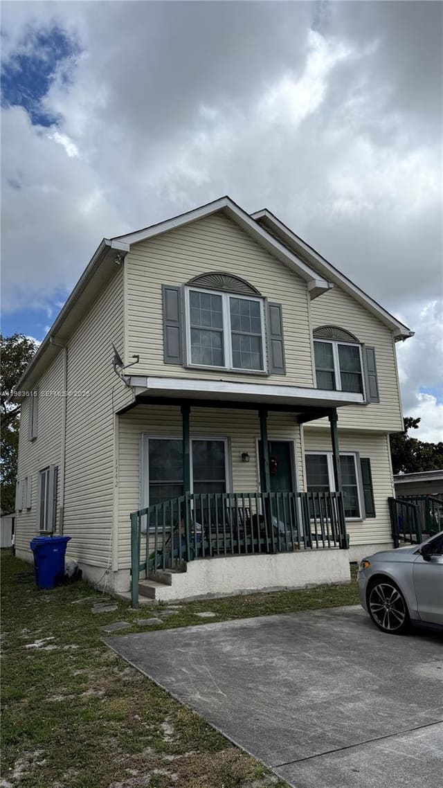 1738 SW 44th Terrace, Rock Hill, Fort Lauderdale, FL
