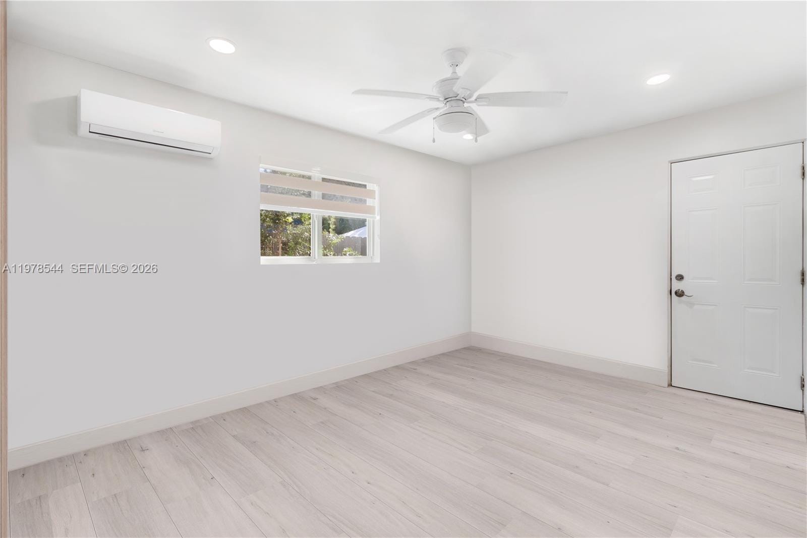 1140 N Douglas Road — photo 12