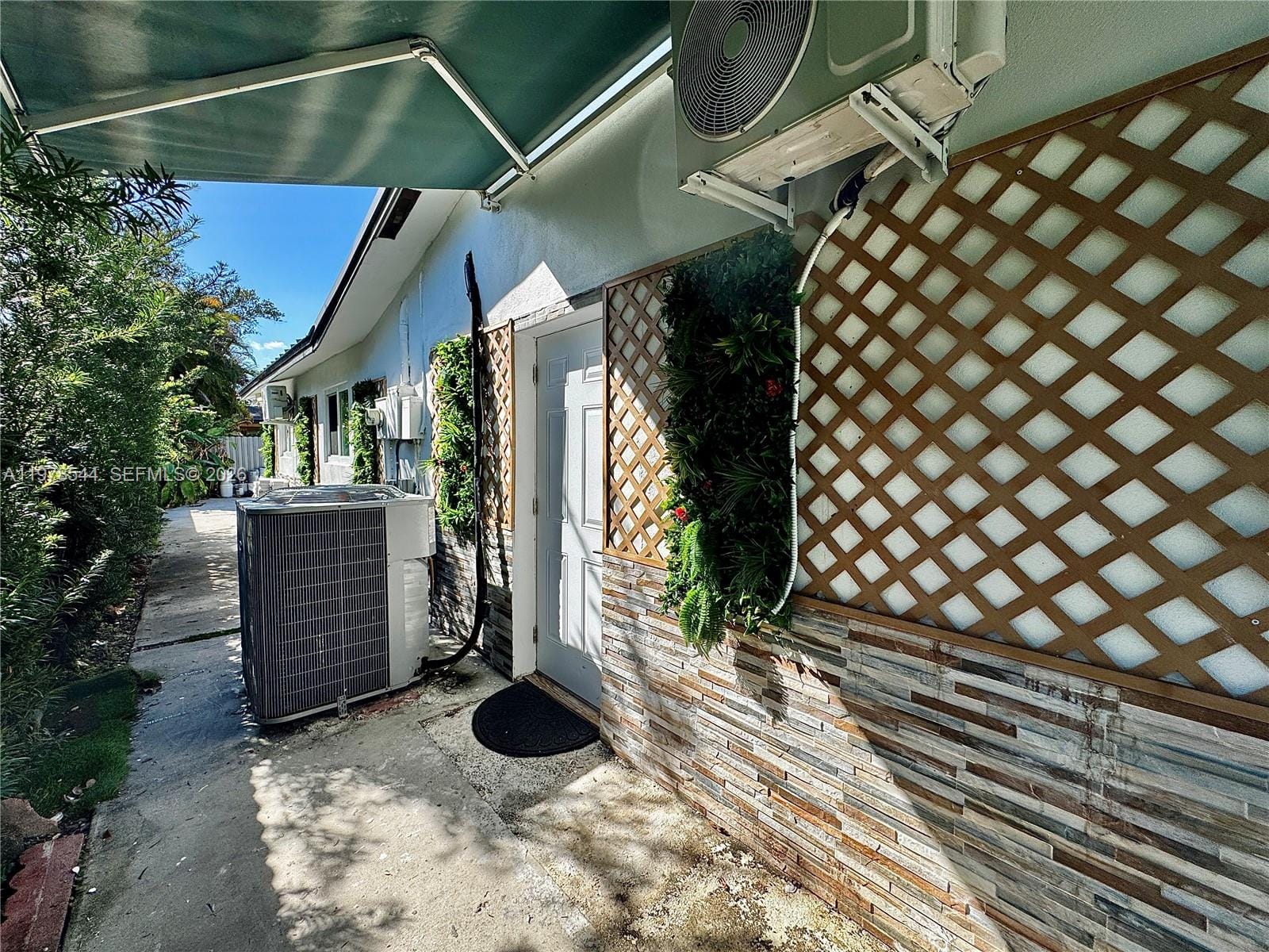 1140 N Douglas Road, Pembroke Pines, FL 33024 photo 27