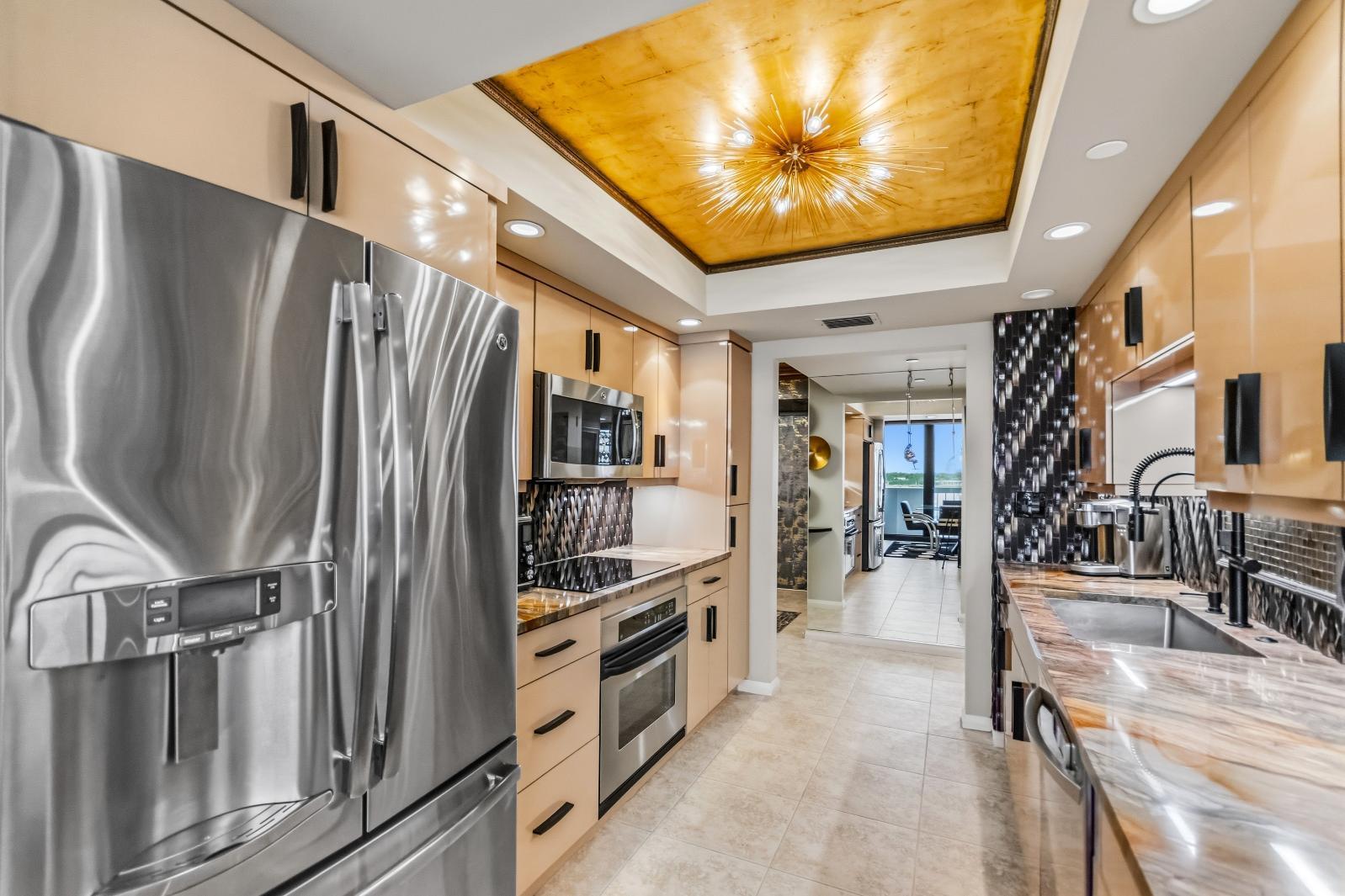 115 Lakeshore Drive 749 — photo 8