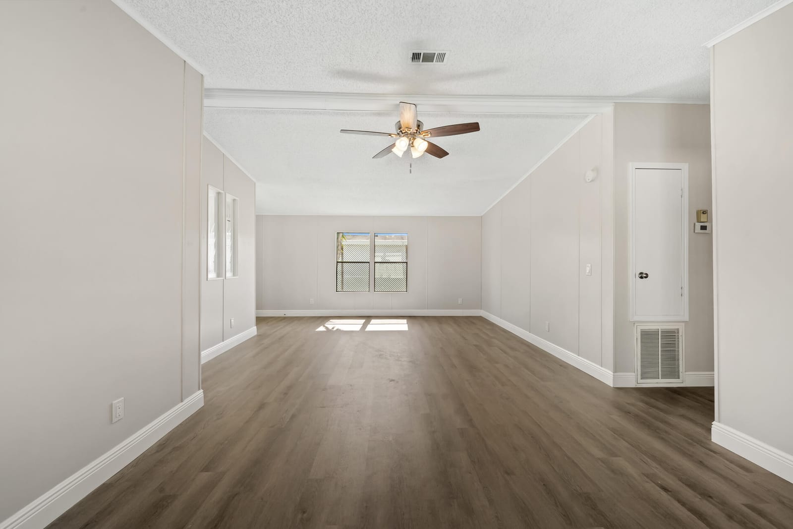 8589 Florence Drive — photo 10