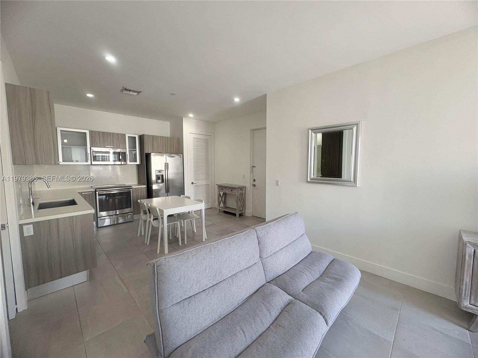 1045 NE 18th Avenue 304, Fort Lauderdale, FL 33304, Fort Lauderdale