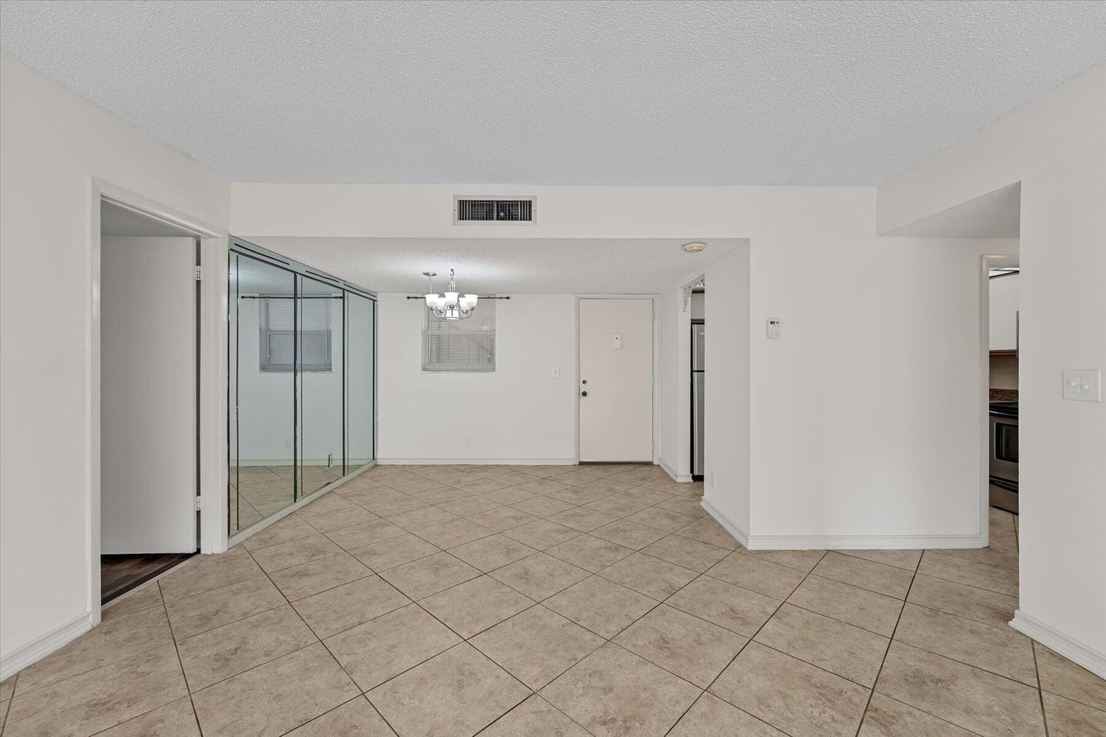 719 Lori Drive 204 — photo 11
