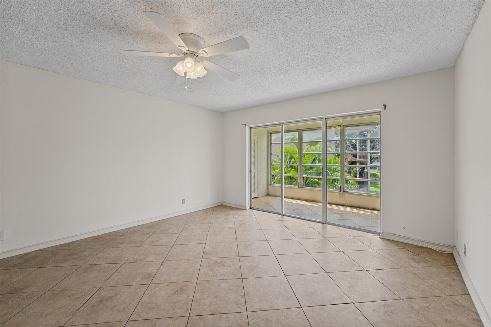 719 Lori Drive 204 — photo 6