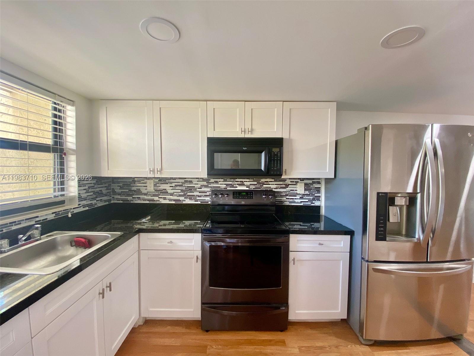 8975 Palm Tree Lane 8975, Pembroke Pines, FL 33024, Pembroke Pines