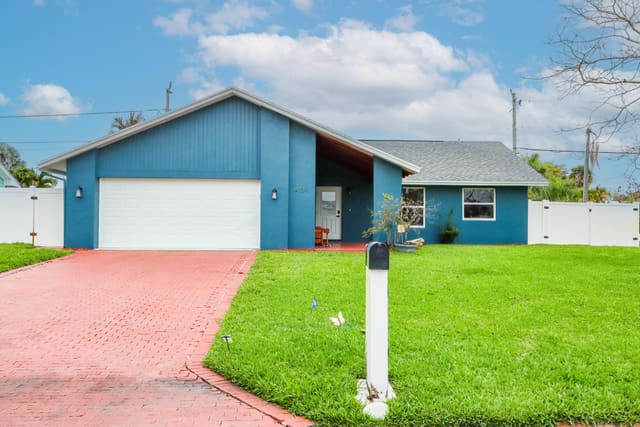 4139 Wingo Street, sold in Jupiter Cresta Unit 2, Jupiter, FL