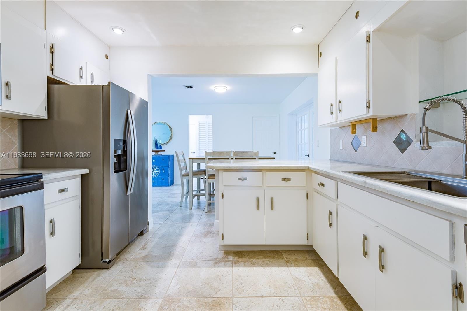 505 Heron Drive — photo 11