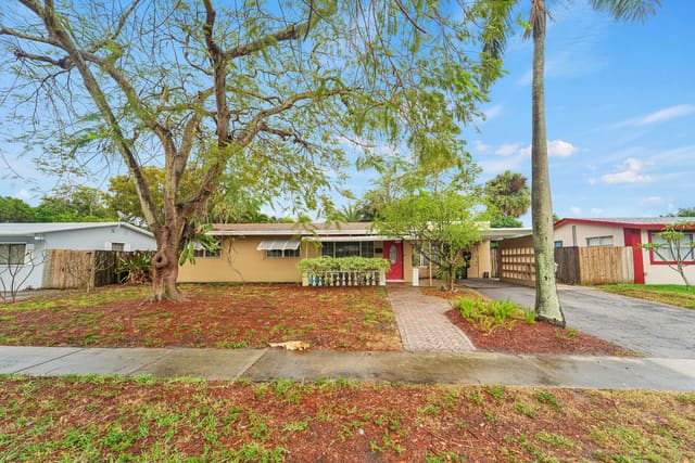 720 NE 23rd Place, sold in Pompano Golf Estates, Pompano Beach, FL