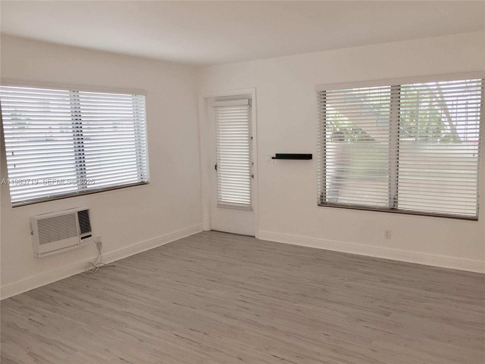 535 74 7 7, Miami Beach, FL 33141